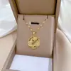 [Acero de titanio] Collar elegante y lujoso con diamantes de imitación de búho, cadena de clavícula de acero de titanio para mujer.