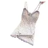 2026 Nuevo Estilo Deseo Puro Floral Chica Sexy Camisola Camisón con Almohadillas en el Pecho, Ajustado a la Cadera Encaje Corto con Abertura Ropa de Casa