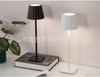 En stock Lámpara de Mesa LED Nórdica de Pie Alto RGB Arte de Hierro Carga Restaurante Dormitorio Sala de Estar Bar Atmósfera Lámpara de Mesa Lámpara Botella de Vino