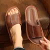 Zapatos de cuero genuino para interior para hombre y mujer, zapatillas de cuero Haining para el hogar, sandalias de verano antideslizantes de suela sólida para parejas