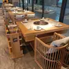 Mesa para Fondue de Madera Maciza y Mármol Personalizada para Restaurante Mesa Redonda Grande Mesa de Inducción Integrada Estufa de Gas sin Humo Parrilla para Brochetas