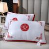 Satén de algodón de alta gama boda pluma terciopelo núcleo de almohada rojo festivo boda pareja individual núcleo de almohada cómodo venta al por mayor