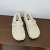 Zapatos de algodón para exteriores de invierno 2026, modernos, con suelas gruesas, forro de felpa y diseño sin cordones, que se asemejan a los mocasines Birkenstock
