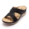 Novas Sandálias Femininas 2026, Populares de Comércio Exterior com Salto Anabela Tamanho Grande Chinelos, Sapatos de Mãe Transfronteiriços, Estilo Romano, Confortáveis