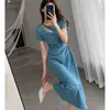Vestido de mujer, nueva colección de verano 2026, con diseño calado, elegancia de estilo francés, silueta entallada, cintura ceñida y un vestido largo inspirado en Hepburn, perfecto para el verano y un estilo de nicho