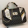 Bolsa de Comercio Exterior Bolsa de Mujer bolsos de mano para señoras2023 Nueva Moda Bolso Cruzado con Cadena Pañuelo de Seda Bolso Cuadrado Pequeño
