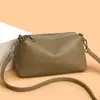 Bolso tipo almohada popular transfronterizo para mujer, nuevo bolso de mano de moda 2026 para ir al trabajo, bolso de hombro y cruzado, bolso de cuero suave, venta al por mayor desde la fuente