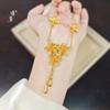 Tienda de oro Jin Yan con collar de borla de flor de arena dorada para tabaco, cadena para clavícula de alto sentido y temperamento femenino para regalo de novia