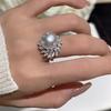 Cuentas de Concha Naturales Ins Lujo Ligero Nicho Forma de Flor de Diamante Comparable a Perla Anillo Abierto Joyería de Moda para Mujer Dedo Índice