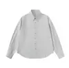 Yidao Vintage Otoño 2026 Nueva Colección: Camisa retro de estilo japonés con bolsillo de parche, color liso minimalista, corte holgado, manga larga para hombre, adecuada para el trabajo