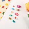 24 Piezas de Uñas Postizas de Dibujos Animados de Frutas y Flores para Niños, Parches de Uñas Artísticas Portátiles