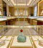 Colgante de la Suerte del Caballo Jade Verde de Tian Shan Riqueza Instantánea Colgante de Caballo Artesanía Fina 3D Colgante de Collar de Seda Dorada y Jade Venta al por Mayor