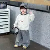 Conjunto de Moletom com Capuz Listrado para Meninos Primavera e Outono, Conjunto de Duas Peças Cool e Estiloso Estilo Coreano para Meninos
