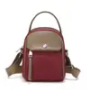 2026 Bolso de Mano Pequeño Nuevo de Verano Sencillo y Elegante para Mujer, Bolso Compacto y Moderno para Teléfono Móvil, Bolso Cruzado, Bolso Pequeño con Bloques de Color