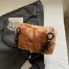 Bolsa Peluda para Mujer 2025 Otoño e Invierno Nueva Bolsa de Felpa con Estampado de Leopardo Coreana de Nicho Casual Suave Bolso de Hombro Axila