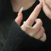 Anillo de Cuentas de Lazo de Plata Esterlina S925 para Mujer Exquisito Dulce Estilo Cool Perla Ónix Negro Reflex Cuerda Anillo de Dedo Nicho