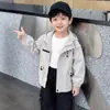 Chaqueta de Otoño para Niños 2026 Nueva Fresca y Elegante Cortavientos de Primavera y Otoño para Niños Abrigo con Capucha de Ropa Urbana de Moda para Niños