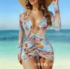 Traje de Baño de Tres Piezas Estilo Hawaiano Europeo y Americano Personalizado con Cubre-Traje de Playa Equipo de Natación