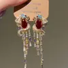 Brincos de Franja Coloridos com Strass em Forma de Gota, com Personalidade Dinâmica e Elegante do Signo do Dragão, Brincos de Tarraxa Criativos e de Luxo Leve