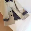 Moda Primaveral 2026 para Mujeres Petite, de Moda Este Año, Gabardina de Patchwork a Cuadros de Longitud Media para Mujeres