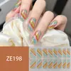 ZE16 refere-se a adesivos de unha estilo europeu e americano com grandes blocos de cor, estampas de leopardo, xadrez, estrelas, listras, e ornamentos para unhas.