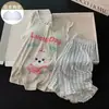 Conjunto de pijama feminino de verão, novo estilo, regata sem mangas com sutiã embutido, fofo e moderno, adequado para estudantes, pode ser usado como roupa de casa