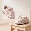 Nuevas Zapatillas Deportivas para Niñas Primavera y Otoño 2026, Encaje Lindas Suela Suave Zapatos de Entrenamiento Alemanes, Zapatos Planos de Princesa para Niñas Pequeñas