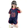 Shorts de manga corta de secado rápido para niñas, ropa deportiva de verano 2026, nuevo traje casual para niñas mayores, atuendo deportivo de verano