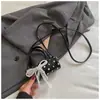 2026 Nuevo Bolso de Mano para Principios de Otoño Alta Apariencia Personalidad Bolso de Mano Lunares Sensación Relajada Bolso de Hombro con Personalidad Bolso Cruzado Moderno