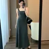 Vestido feminino sem mangas, vestido longo com decote quadrado, projetado para mulheres altas, nova coleção de verão 2026, corte justo e que valoriza a silhueta, preto
