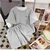 Roupas de Corrida Conjunto Esportivo Feminino 2024 Chegada de Verão Elegante Solto Manga Curta Shorts Moda Casual Conjunto de Duas Peças