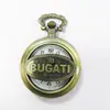 Venta al por mayor del fabricante Tapa abatible hueca retro Reloj de bolsillo Creativo Reloj para hombre y mujer Estudiante Reloj de cuarzo Reloj para colgar para ancianos Esfera grande