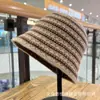 Gorro de Lana Tejido a Rayas de Corazón para Otoño e Invierno, Lindo y Versátil, Gorro Cálido de Moda para Calle y Exterior, Gorro de Pescador Casual
