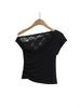 Top Curto Branco de Renda Pura com Costura Irregular Amassado Slim-fit de Manga Curta com Ombro Inclinado para Mulheres