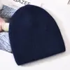 Fábrica de Gorros de Piel de Conejo En Stock para Mujer Gorro de Lana Tejido con Lentejuelas Gorro para Clima Frío Protección para los Oídos Gorro Cálido Personalizado Venta al por Mayor