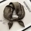 Pañuelo de Seda Hecho de Seda Genuina, Pañuelo Cuadrado Pequeño para Mujer, Adecuado para Primavera, Otoño e Invierno, Pañuelo Delgado para el Cuello para Protección del Cuello