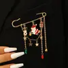 Broche de cadena nuevo transfronterizo para hombres y mujeres estilo frío mariposa amor cruz pin punk hip hop pin de hebilla para traje