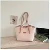 Bolso Retro Transfronterizo Debajo del Brazo para Mujer 2026 Nuevo Bolso de Gran Capacidad para Viaje Diario Bolso de Hombro Sencillo Bolso Tote de Gama Alta Moderno