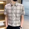 Camisa Nueva de Manga Corta de Verano Moda Masculina Casual Seda de Hielo Delgada Ajustada Moderna Versátil Camisa Cuadros Camisa de Pulgada