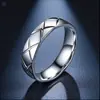 Anel de aço inoxidável feminino nicho alta qualidade Coringa banhado a ouro ins não desbota formato de diamante joias femininas de aço inoxidável atacado