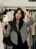 Camiseta de punto a rayas casual estilo coreano de terciopelo Andy de color con bufanda para mujer, suéter de manga larga, camiseta básica para otoño e invierno