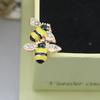 Joyería de Qingdao lindos aretes de abeja de aceite brillante aretes de pedrería aretes de esmalte