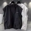Camiseta sin mangas con capucha y cremallera para hombre, estilo verano, fresca y holgada, ropa de trabajo con protección solar, diseño de bolsillo grande, chaleco