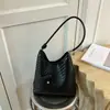 Bolsa de palha trançada vintage de alta qualidade transfronteiriça para mulheres, nova bolsa de ombro da moda 2026 para o dia a dia, bolsa de balde de mão de grande capacidade