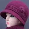 Otoño Invierno Mujer de mediana edad y anciana Cálido con felpa interior Sombrero de lana para madre Sombrero de pescador tejido con protección para las orejas y protección contra el frío de pelo de conejo para señora mayor abuela
