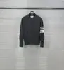 Direto da Fábrica Tb Tom Outono e Inverno Novo Suéter Clássico de Lã com Gola Redonda e Quatro Listras para Homens e Mulheres, Suéter Casual e Confortável