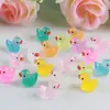11 Color Celebridades de Internet Pato Amarillo Luminoso Mini Pato Luminoso Adornos para Coche Lindo Resina Creativo Hecho a Mano DIY
