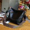 Bolso de Mujer de Piel de Vacuno de Capa Superior de Curtido Vegetal, Bolso de Hombro Único para Mujer, Bolso de Cubo Práctico de Gran Capacidad y Múltiples Capas, Cuero Suave