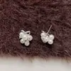 Pendientes de Perla Uva de Alta Gama, Modernos y Versátiles, Diseño de Nicho, Accesorios para el Viaje Diario