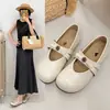 Zapatos de ballet estilo francés, zapatos vintage para mujer, otoño 2026 nuevo versátil zapatos de piel Mary Jane con camelia inspirados en Chanel